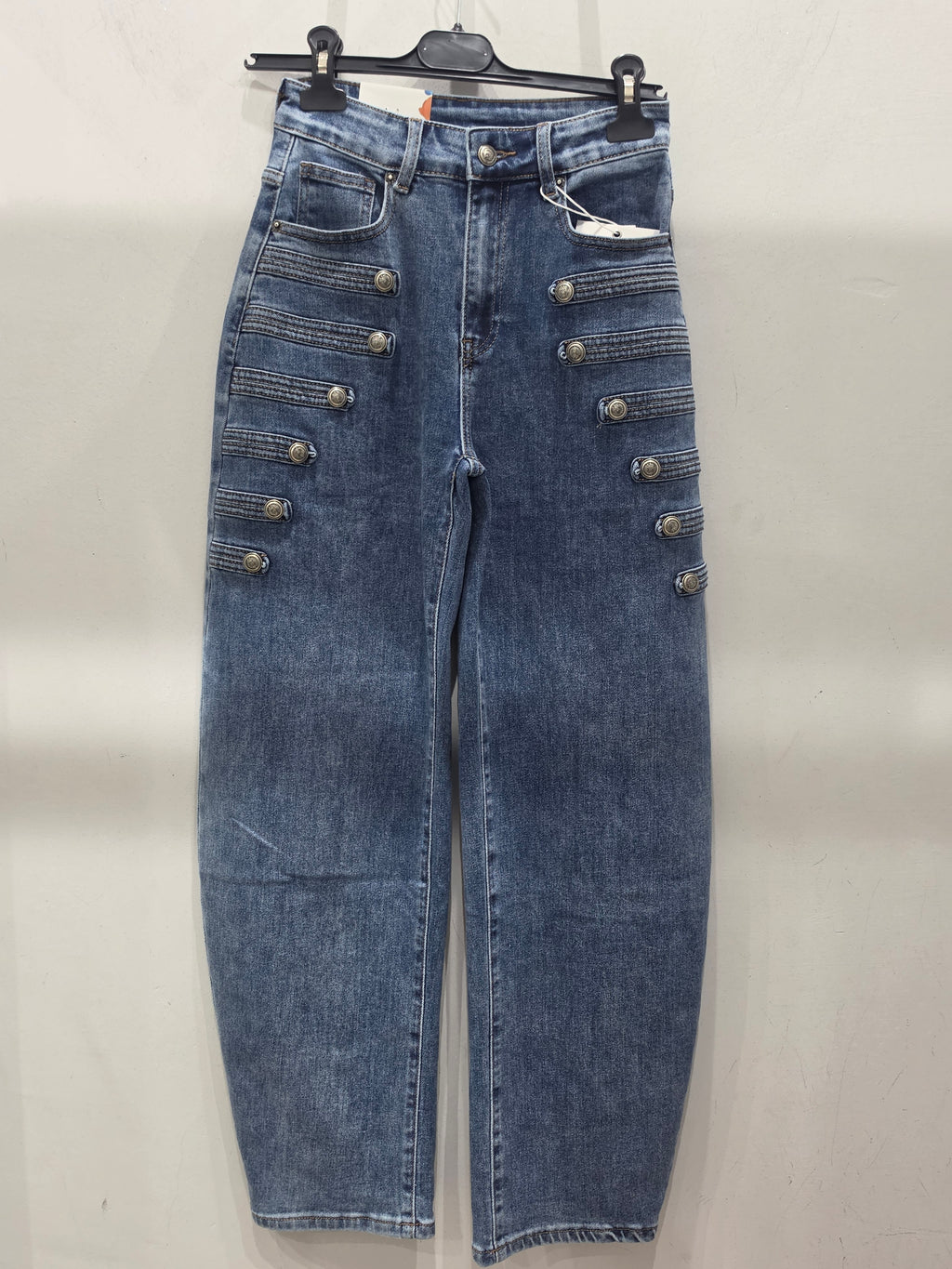 Jeans con Bottoni