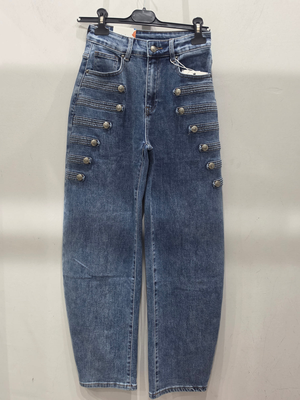 Jeans con Bottoni